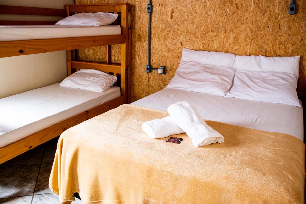 Esquina 8 Suites Confort & Hostel Флорианополис Экстерьер фото