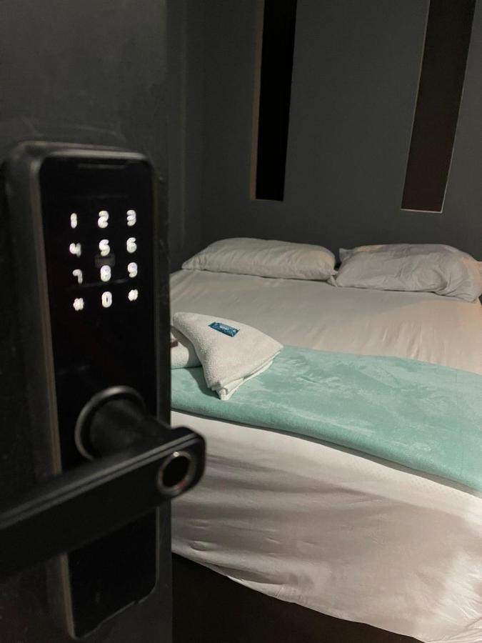 Esquina 8 Suites Confort & Hostel Флорианополис Экстерьер фото